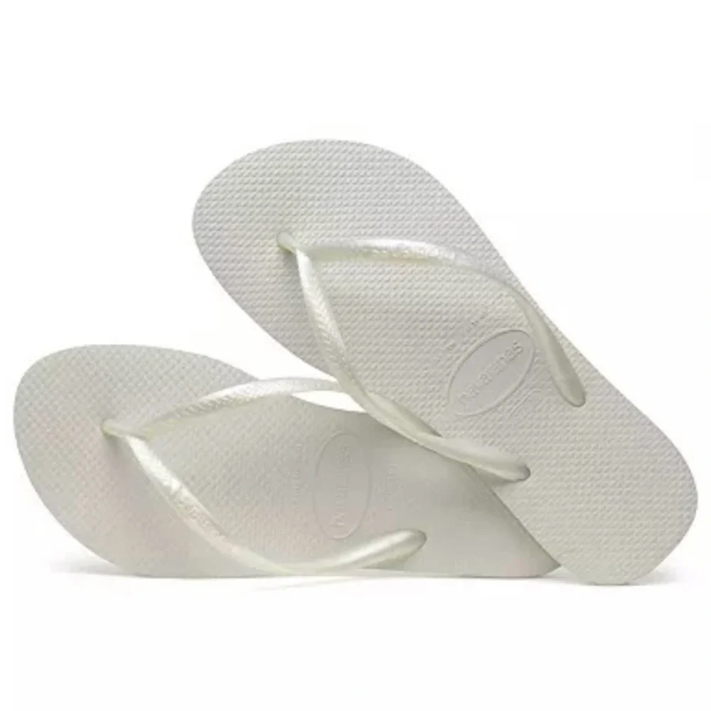 Brand new children Havaianas